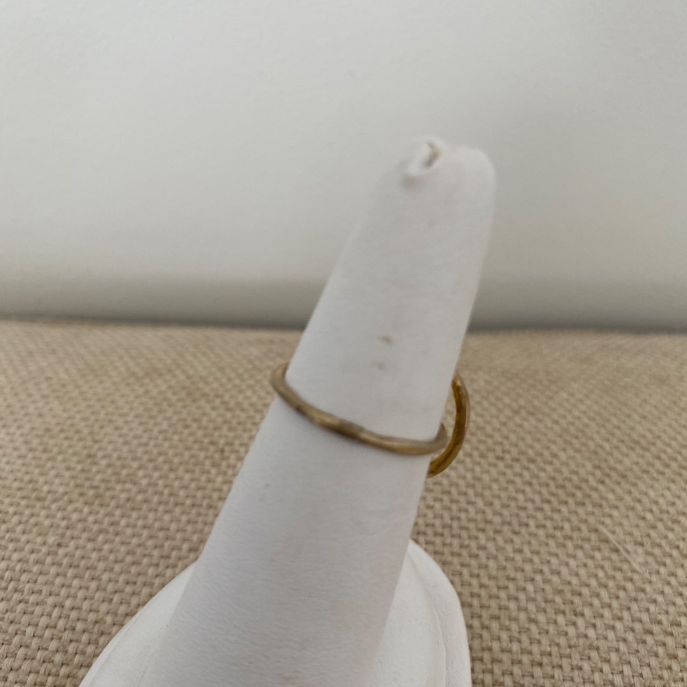 Gold Cross Ring - Picture 5 of 5